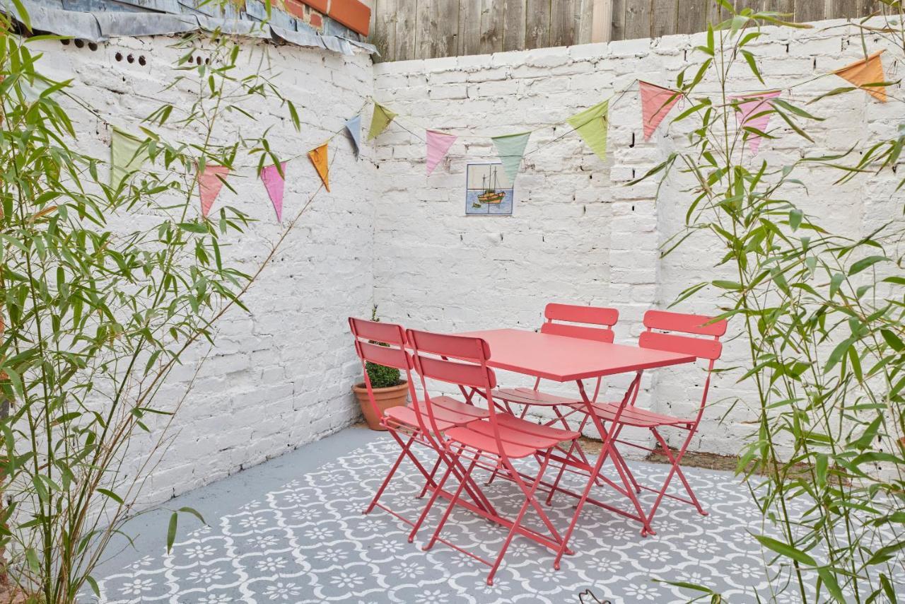Host & Stay - Honey Cottage Hinderwell Exteriör bild